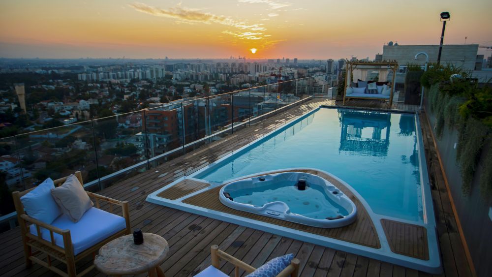 YACHT POOL Papyrus White Compas Israel-138